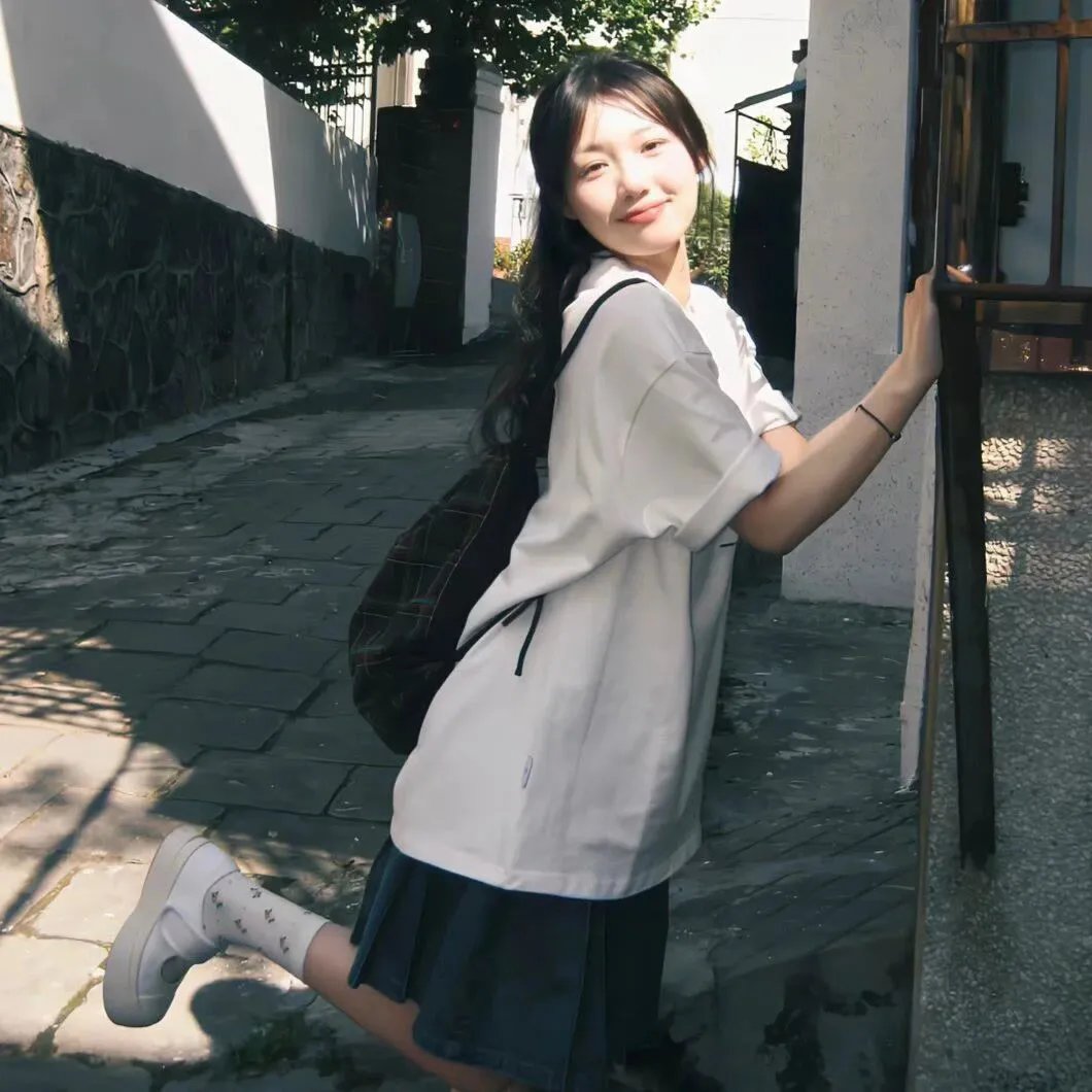 夜晚某处